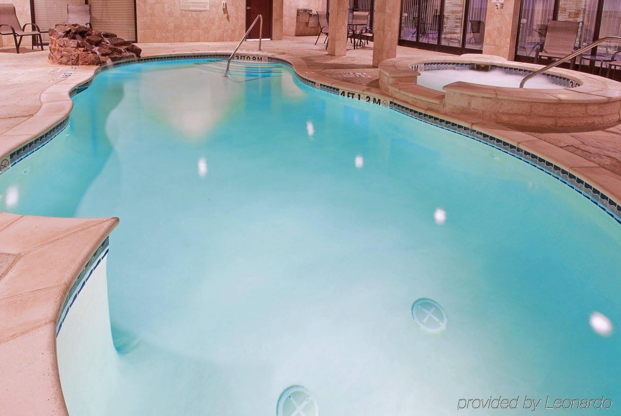 Doubletree By Hilton Fort Worth Fossil Creek Exterior photo
