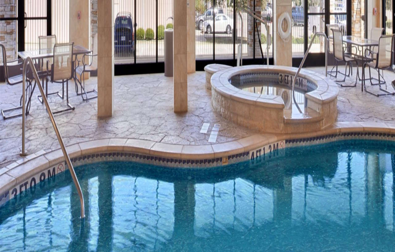 Doubletree By Hilton Fort Worth Fossil Creek Exterior photo